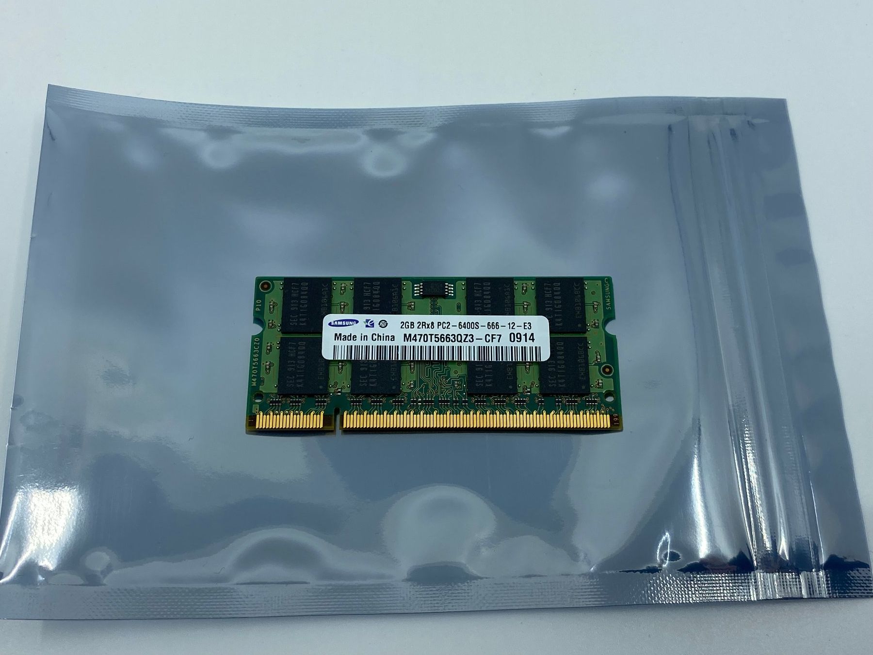 Memoria / RAM: 2GB Samsung 2Rx8 PC2 6400S-666 Notebook Memory Modul – Usato da Langwiesen venduto da Restposten-24