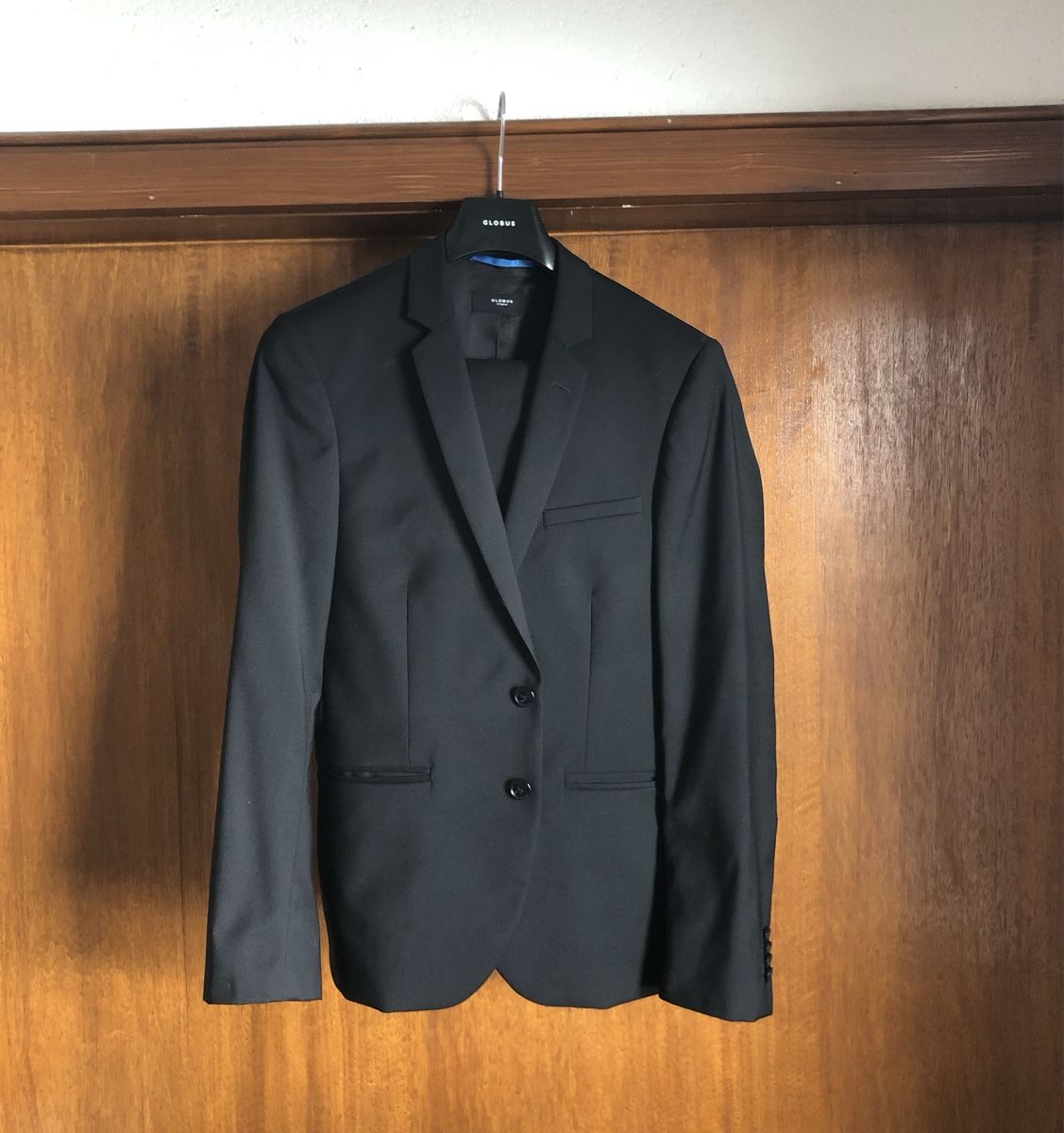 Globus Completi: Anzug Globus, Blazer/Hose, Gr. 46 – Usato da Walchwil venduto da BackstageBruder