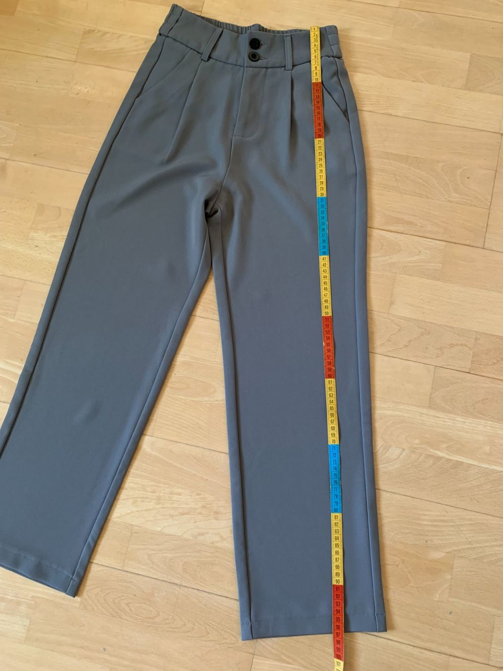 Pantaloni: Damen Hose, Gr. XS / S, Grau – Usato da Worb venduto da farben20zauber 3