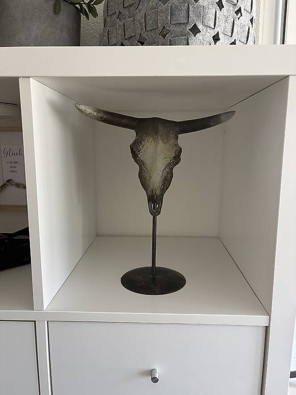 Tutte le decorazioni: Deko Schädel Standfigur – Usato da Thürnen venduto da Yaroc