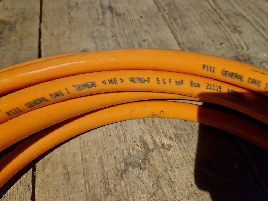 Cavi: Ummandeltes Kupfer-Erdungskabel 8m 5G6mm2 – Usato da Bülach venduto da Myflomi 2