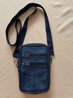 Schwarze Echtleder-Smartphone-Tasche mit Bändel - wie neu