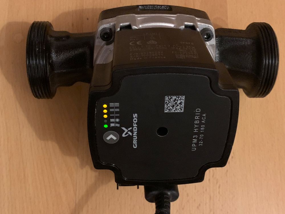 Grundfos Heizungspumpe UPM3 Hybrid Umwälzpumpe 3270 180mm Kaufen auf