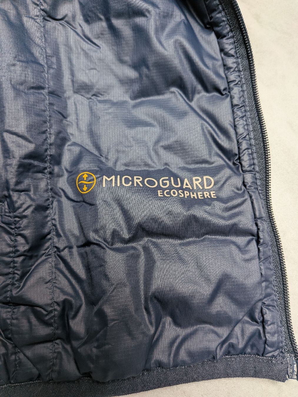 Jack Wolfskin Gilet & Giacche senza maniche: Jack Wolfskin Gilet Pack & Go – Usato da Küssnacht am Rigi venduto da schweizerrose 2