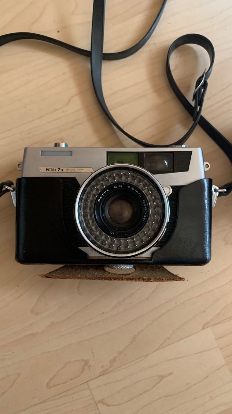 Fotocamera: Petri 7 S, 45 mm f 2.8 – Usato da Banco venduto da mic_ckx7