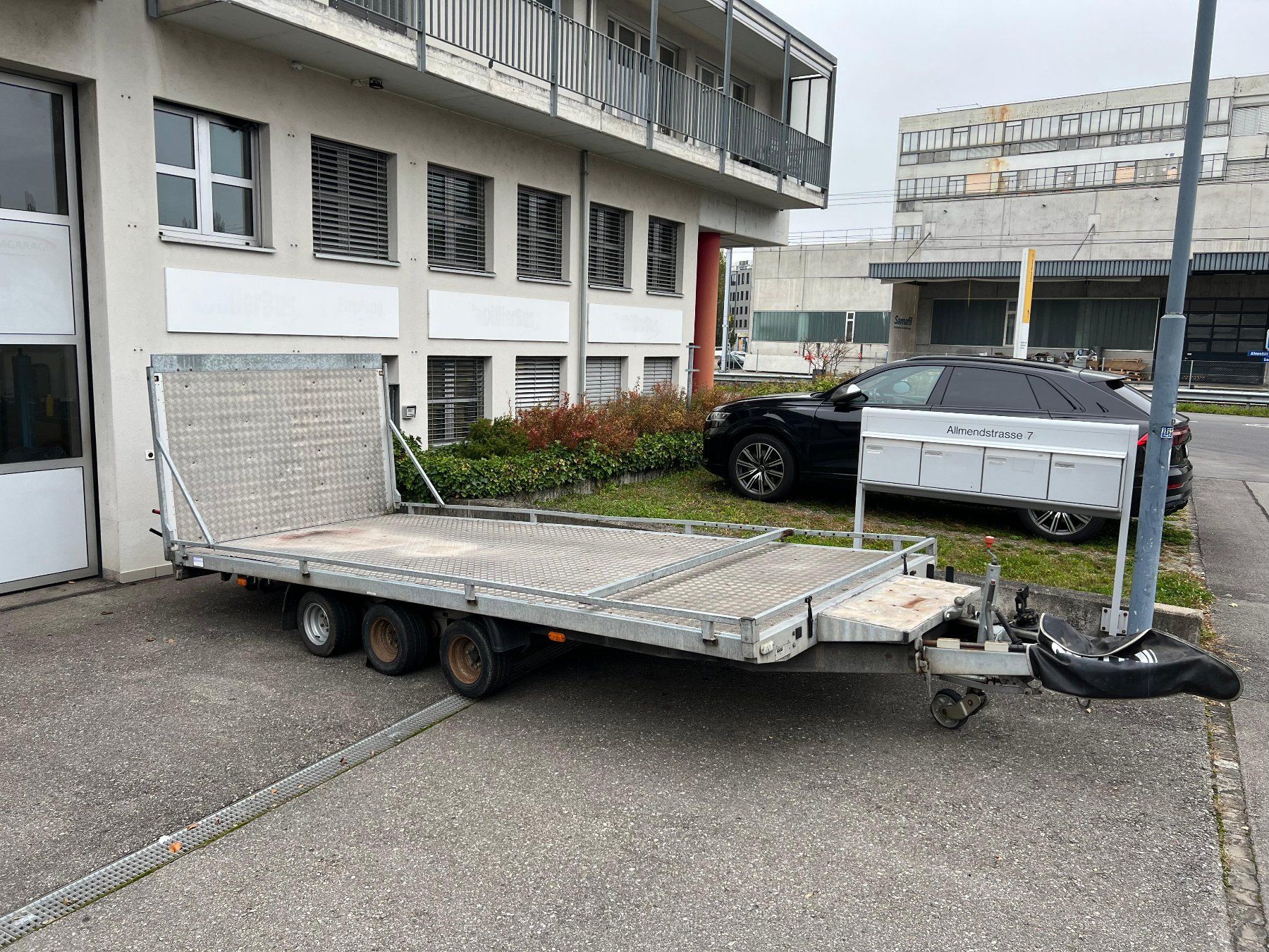 Autotransportanhänger kippbar mit Winde 3500kg (Gebraucht) in Sarnen ...