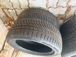 2 Pneus d’hiver très bon état