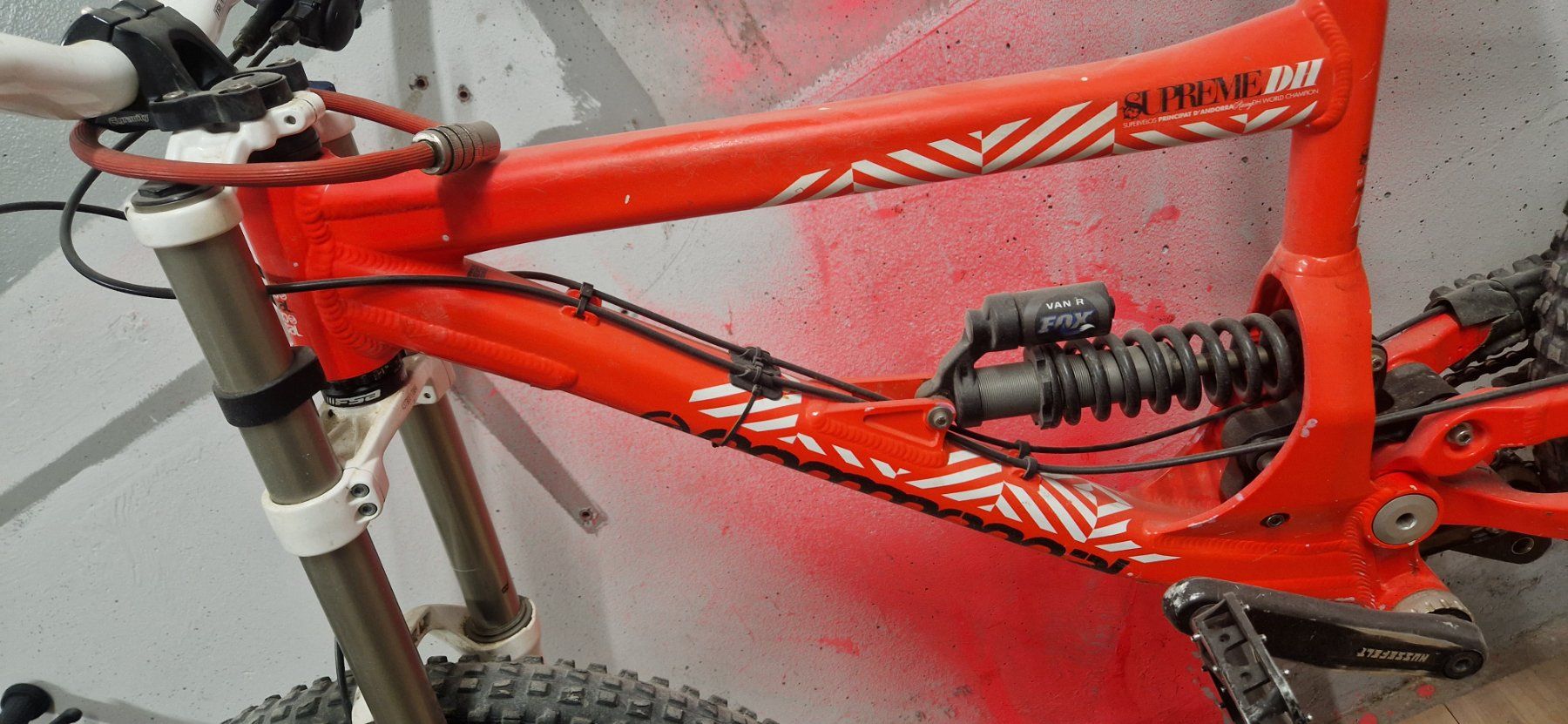 Commencal Biciclette: Downhill Bike Commencal – Usato da Murg venduto da mar_t7qy 9