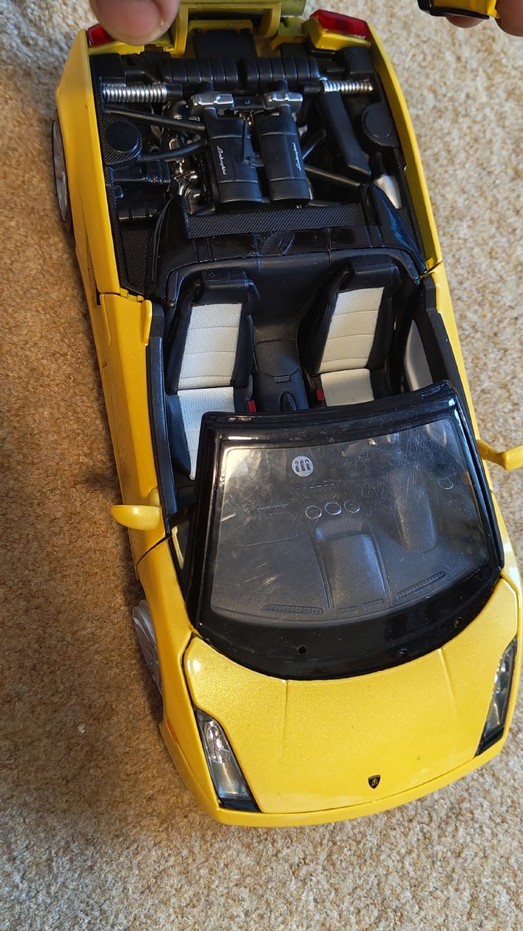 Lamborghini Modellini d'auto: Lamborghini Gallardo Spyder Model, Yellow, Collect! – Difettoso da Glattbrugg venduto da har_jgc7 8