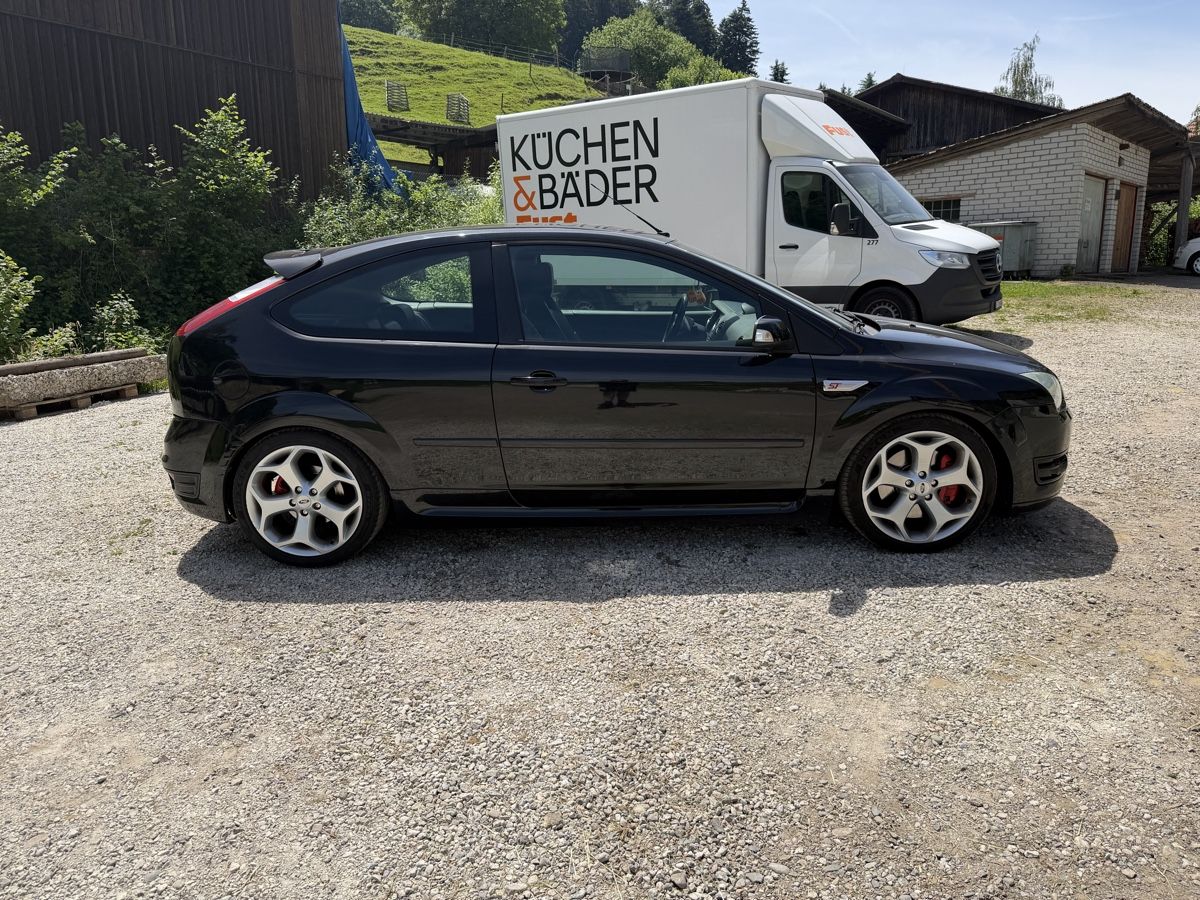 Ford Autos: Ford Focus ST 2.5   – D'occasion à Trubschachen par mei_yhb2 3
