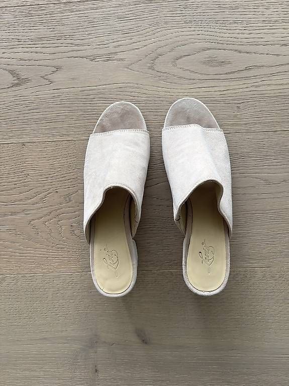 Levi's Scarpe da donna: Sommer-Sandalen, rose, Gr. 40, Wildleder – Usato da Uetikon am See venduto da Laura__S 1