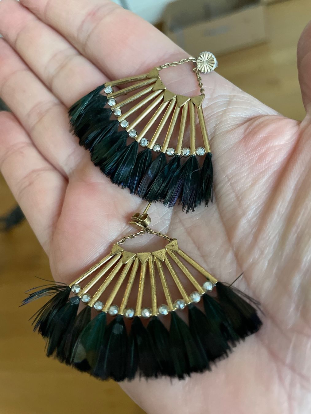 Orecchini pendenti & Orecchini a lobo: Belles boucles plumes de paon – Usato da Lausanne venduto da SandrineJavelot