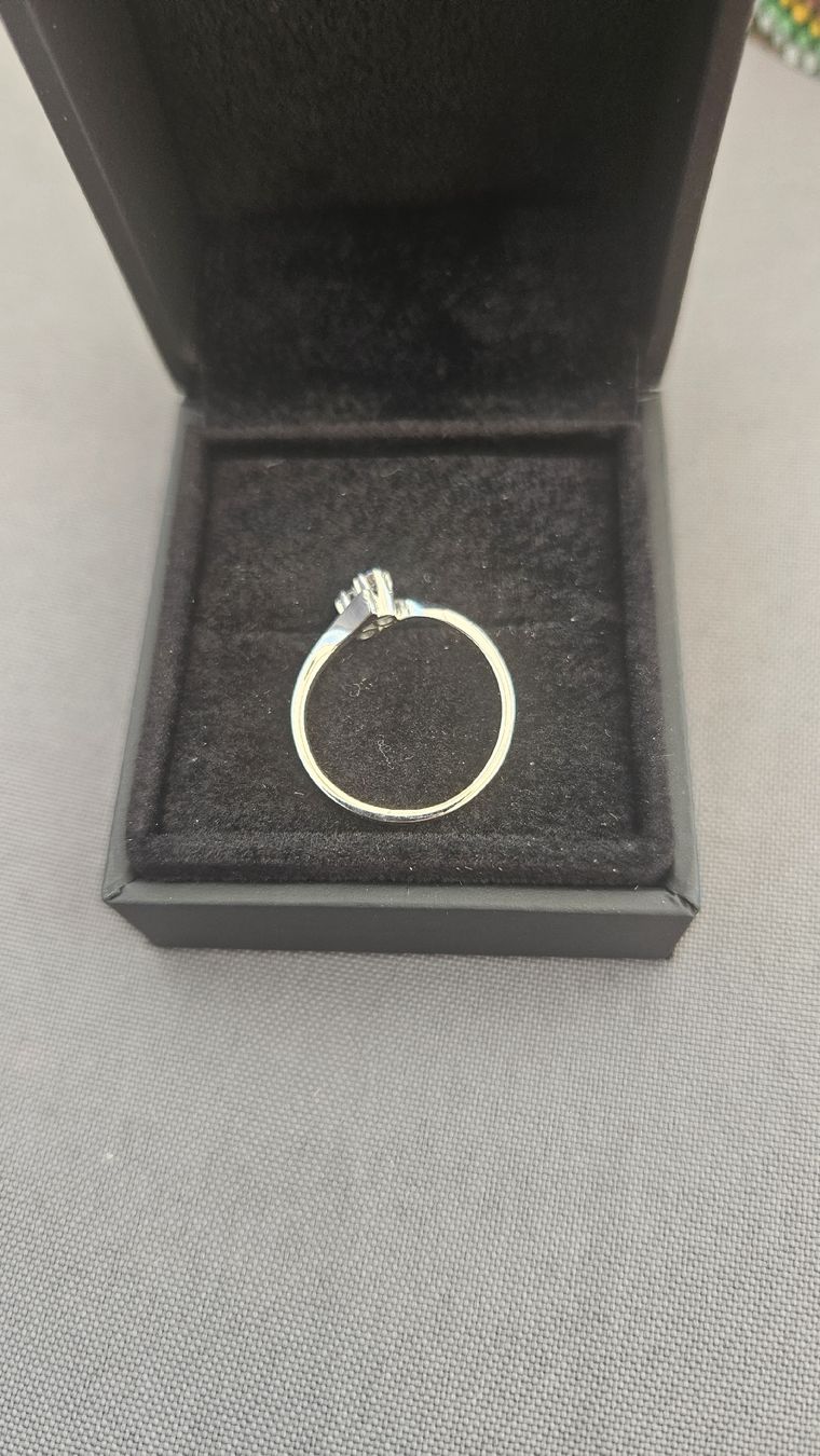 Anelli: Weiss Gold Damen Ring mit Brilianten 18k – Usato da Rickenbach b. Wil venduto da nic_8ljr 1