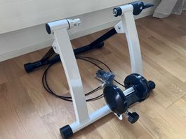 Rollentrainer Neu