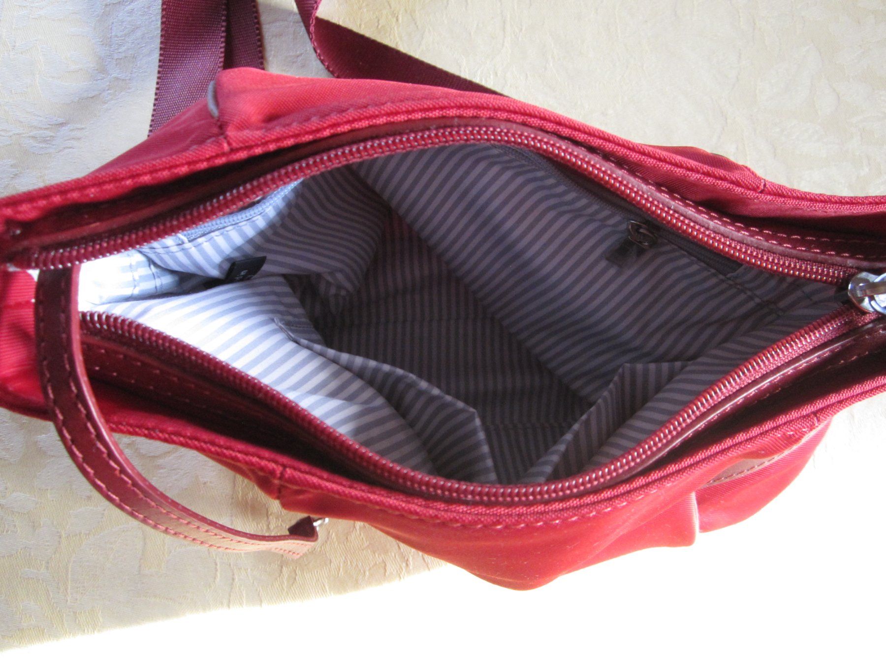 Bree Taschen für Damen: Bree Damen-Umhänge-Tasche – Gebraucht aus Binningen von fel_8mgn 2