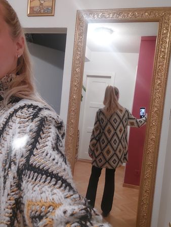 Gemütliche Strickjacke Gr. S warm kuschelig
