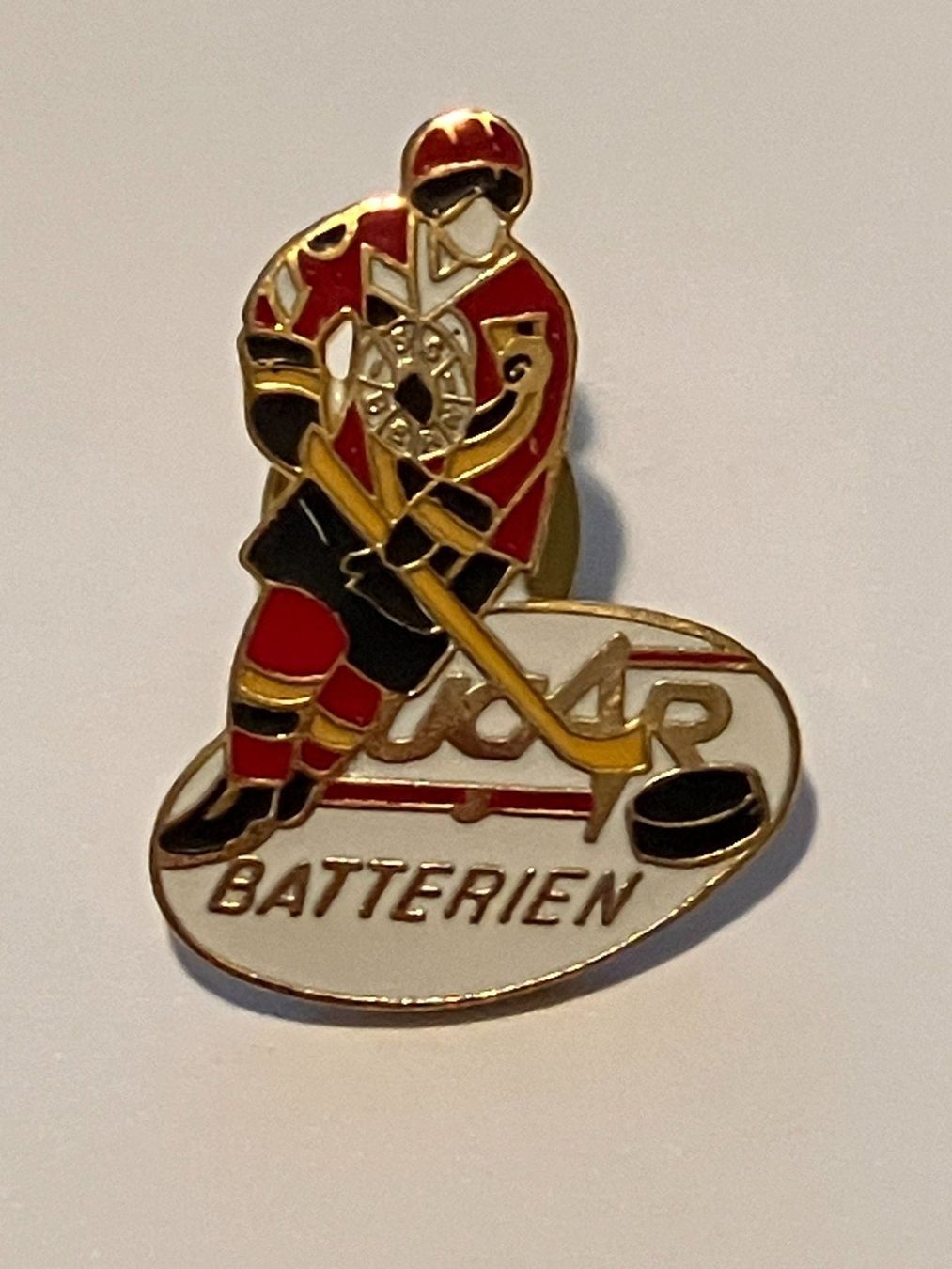 Placchette & Badge: 1 Pin Ucar Batterien Eishockey – Usato da Basel venduto da djwwpp