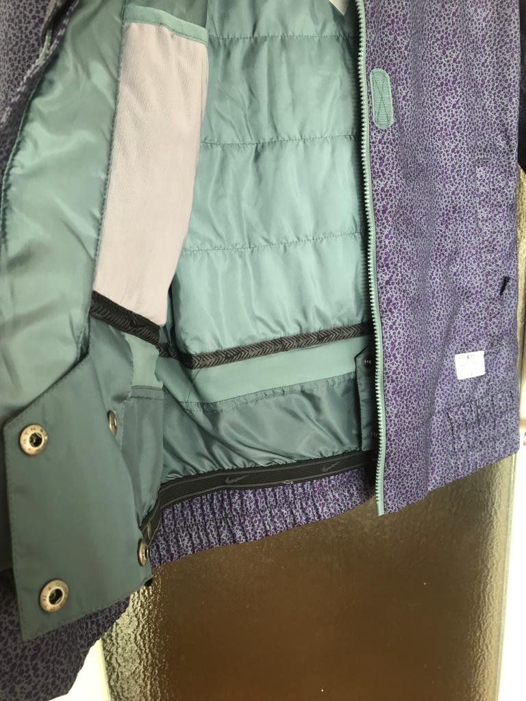 Nike Vestes: NEU - Snowboard Jacke Nike mit etikette – Neuf avec emballage d'origine à Zürich par burcak01 5