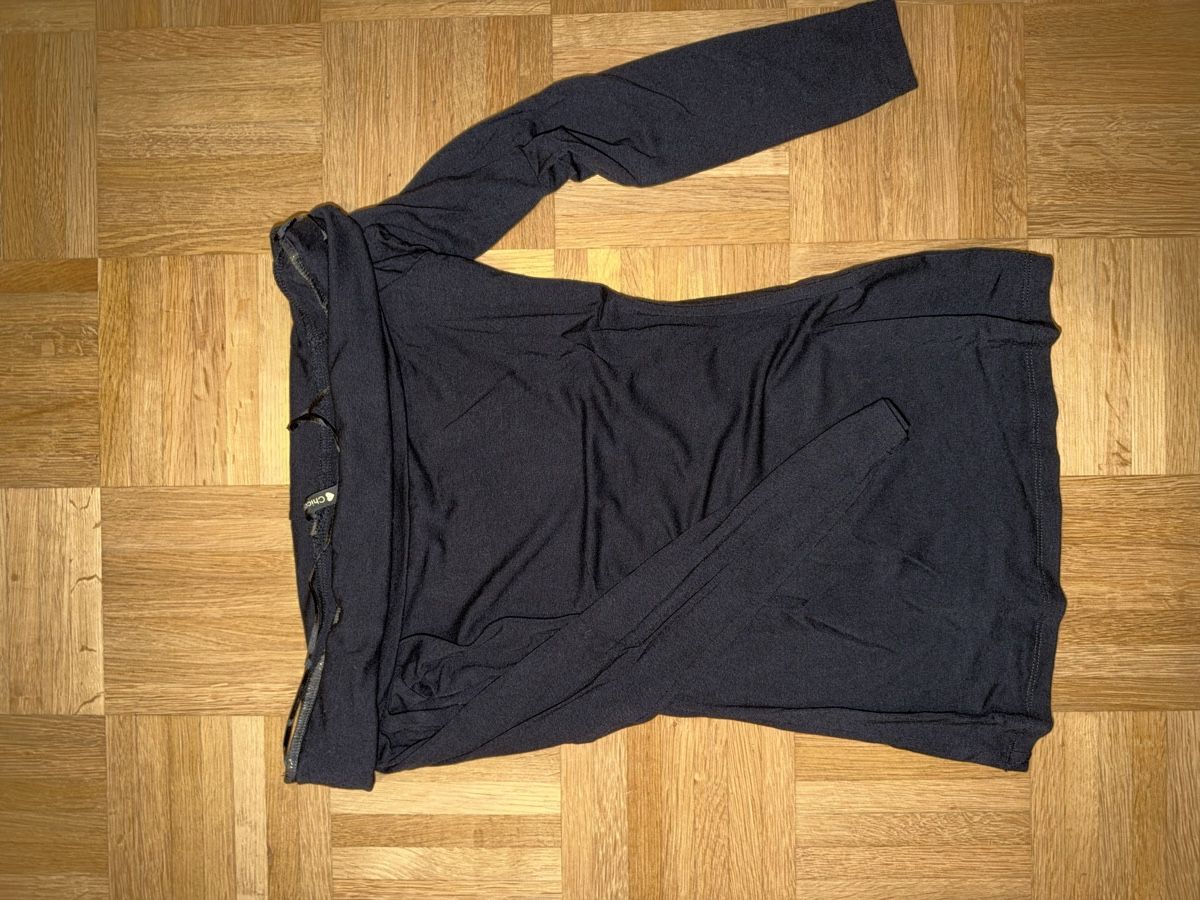 Pulls & Sweat-shirts: Langarmshirt schulterfrei – Neuf (Voir description) à Biel/Bienne par Peeeep10