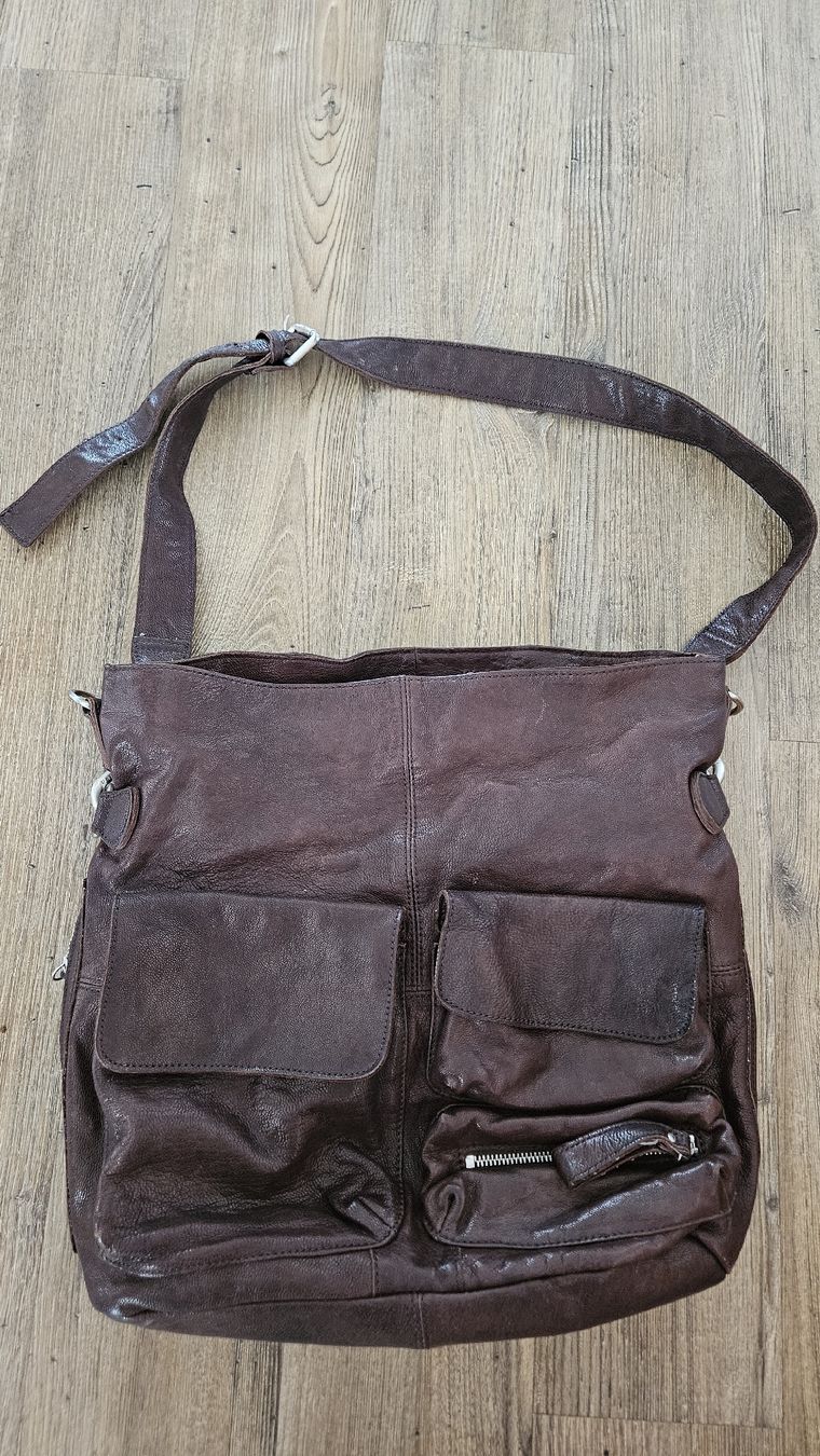 Liebeskind Taschen für Damen: Liebeskind Umhängetasche – Gebraucht aus Gontenschwil von Oetwil91