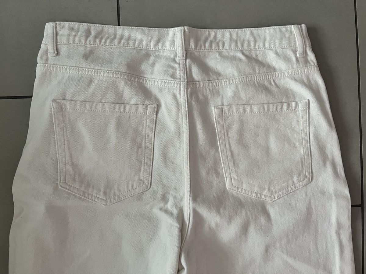 Manor Jeans: Perfekte Jeans - Basic-Allrounder – Usato da Zürich venduto da Lelillemore 3