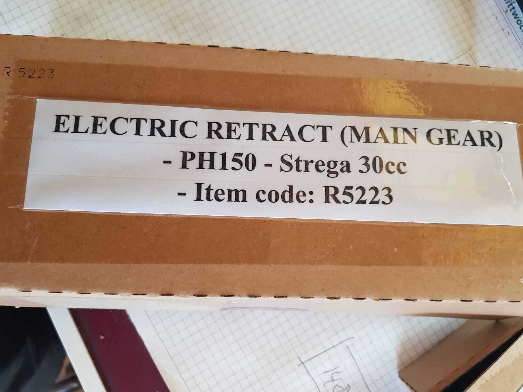 Modellismo RC: Elektrisches Hauptfahrwerk – Nuovo e nell'imballaggio originale da gerlafingen venduto da australia015 3