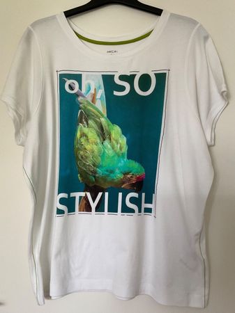Marc Cain T-Shirt Gr 4 / 40/42 neuwertig, mit Applikationen