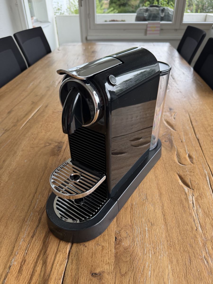 Nespresso Kaffeemaschinen & Espressomaschinen: Nespresso CitiZ – Gebraucht aus Forch von mtor83