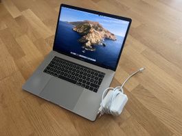 MacBook Pro 15-inch, 2018, 1TB SSD, 32 GB RAM ab CHF 1