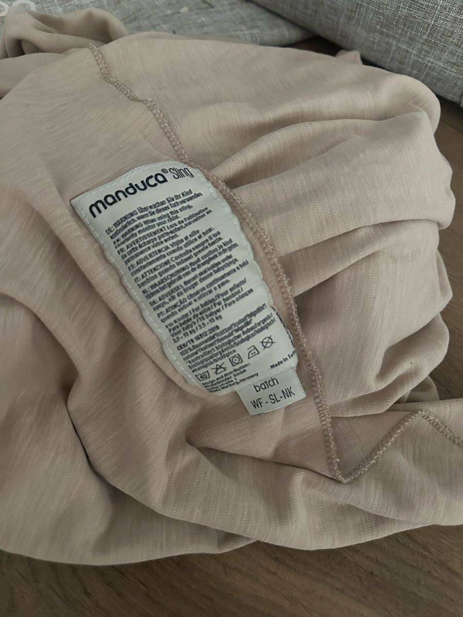 Porte-bébés ventraux & dorsaux: Doomoo Kuschelnest und Tragetuch Manduca neuwertig – D'occasion à Altendorf par Quietwater 2