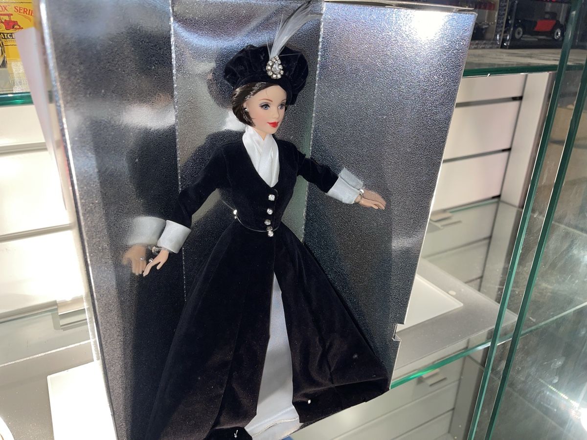 Puppen: Sammlerpuppe Barbie "Romantic Interlude" Collector Edition! – Neu (gemäss Beschreibung) aus Siebnen von speedy63 3