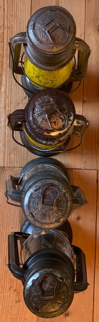 Lampes & Eclairage: 4 Petrollaternen Chalwyn der CH Armee – D'occasion à Goldingen par Bergler012 4