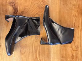 Neu Lederstiefel mit Keilabsatz, schwarzes Glanzleder