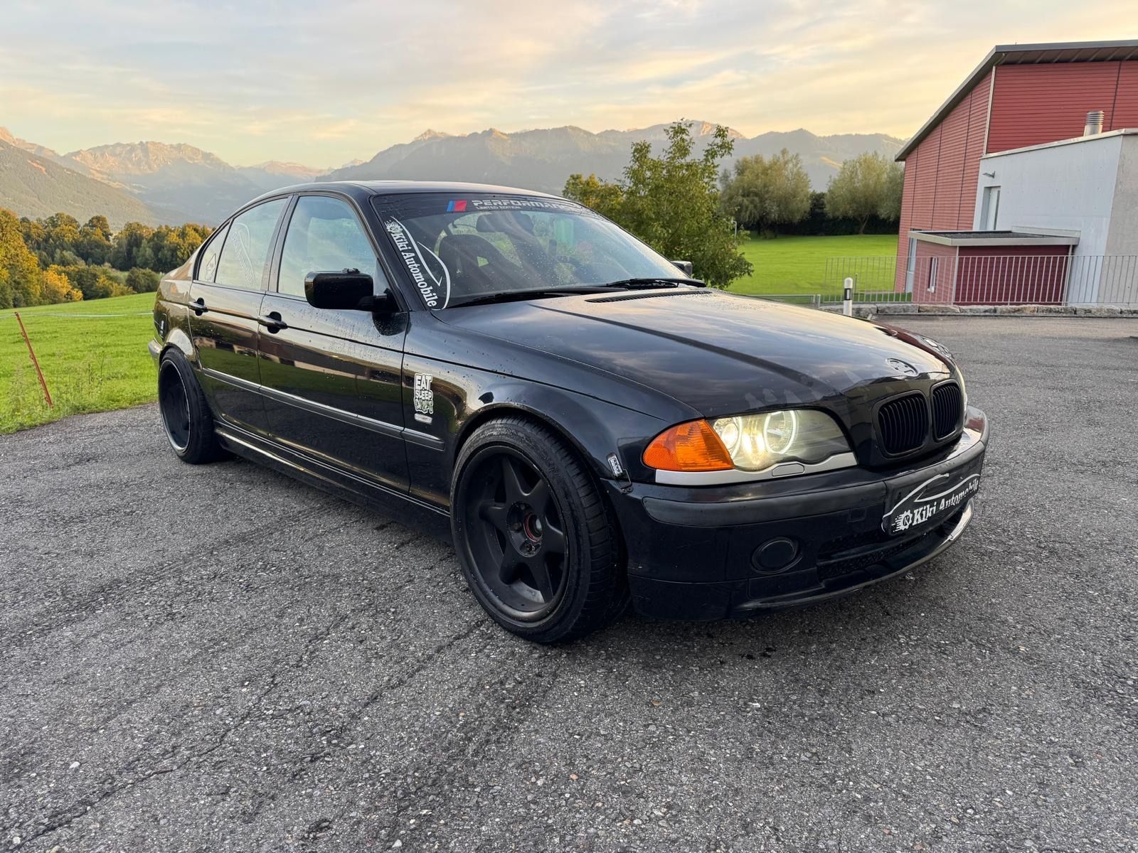 BMW Automobili: Zum Verkaufen steht ein Bmw E46 330i Drift – Usato da Schmerikon venduto da Passat018 1