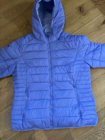 46 Nord Steppjacke Kapuze Lila Grösse 44, wenig getragen