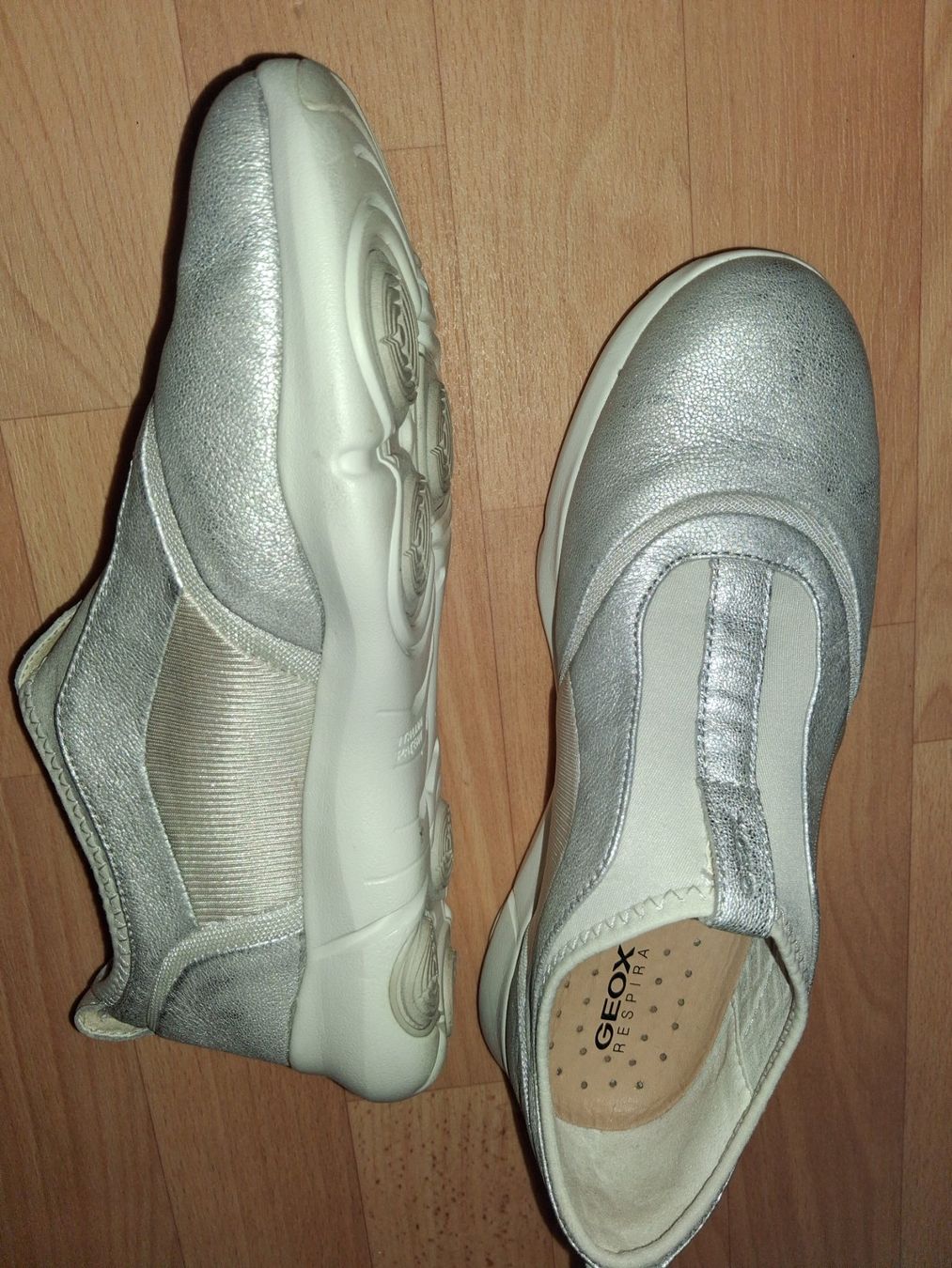 Geox Scarpe da donna: Sneaker GEOX silber – Usato da Wetzikon ZH venduto da med_2y76 5