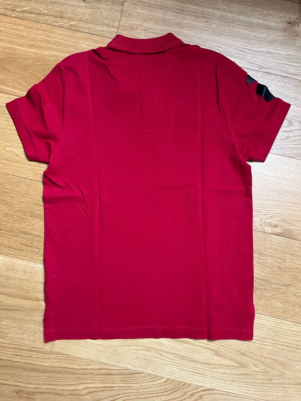 Lacoste Polos: NEUES Original Peak Performance Polo, Grösse S – Neuf avec emballage d'origine à Biel-Benken BL par Aplus0 1