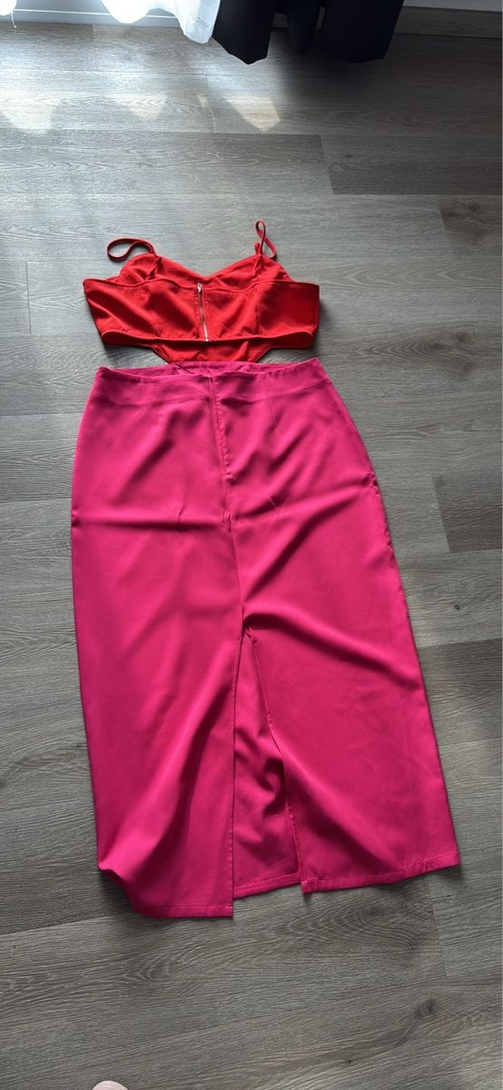 Vestiti: Robe de soirée rouge et rose, élégante – Nuovo (secondo la descrizione) da Vouvry venduto da Laurie1896 1