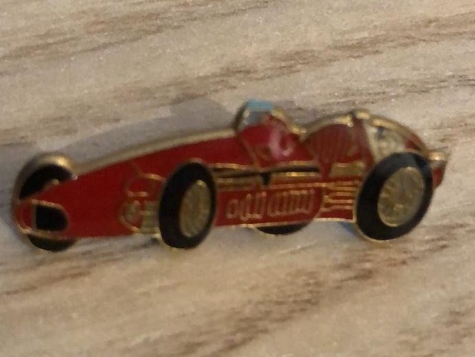 Placchette & Badge: Vends Pins voiture de course – Usato da Corpataux venduto da pfi_27t6
