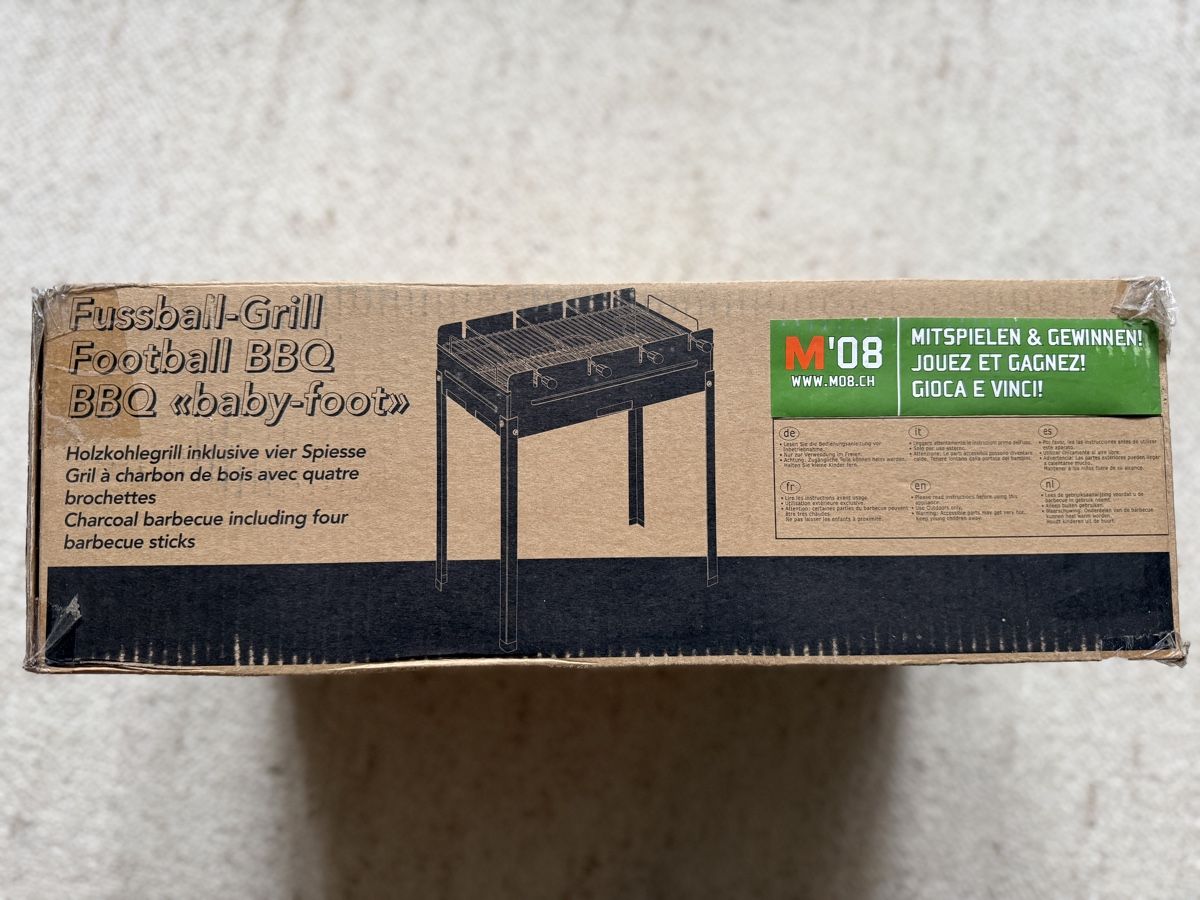 Griglie: Holzkohle Grill Tischfussball Grill – Nuovo (secondo la descrizione) da Gunzwil venduto da Tschiggi2004