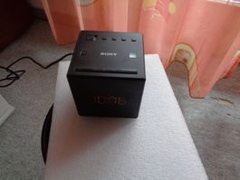 Led. Radiowecker Sony schwarz  gebraucht!!!!!