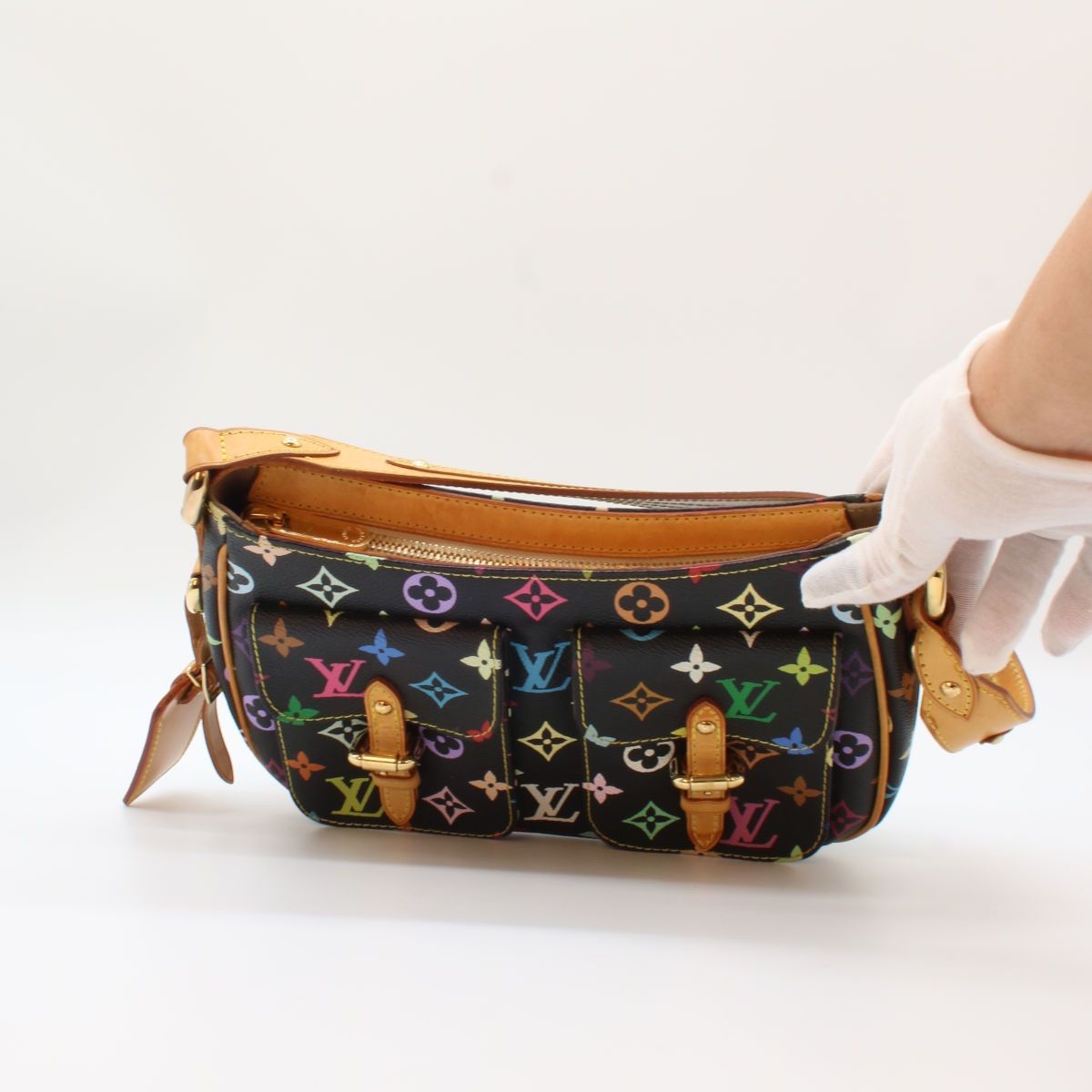 Louis Vuitton Taschen für Damen: Louis Vuitton Lodge PM Murakami Multicolor Noir – Gebraucht aus Urtenen-Schönbühl von jana2kids 4