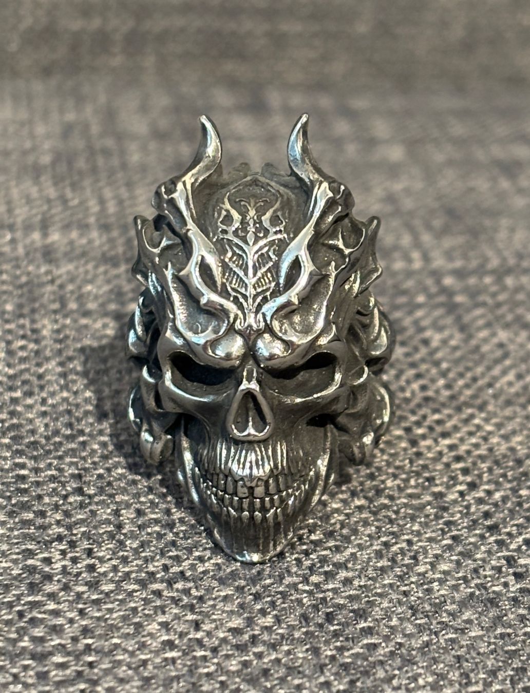 Anelli: Stahl Ring Skull Totenschädel US Grösse 10 – Nuovo (secondo la descrizione) da Egg b. Zürich venduto da superman1975