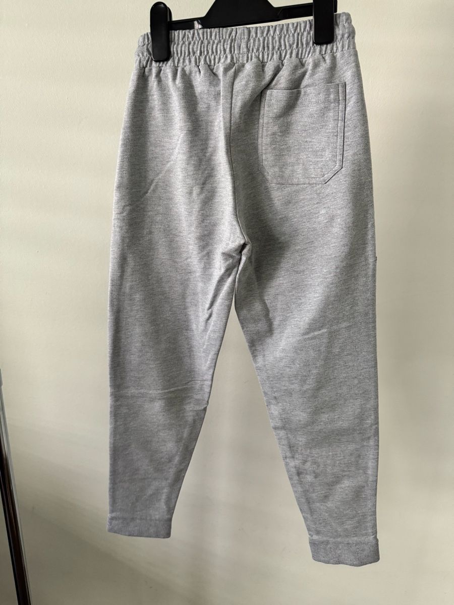 Pantaloni: Kids Trainerhose Gr 140 – Usato da Zürich venduto da AninANILOKIN 2