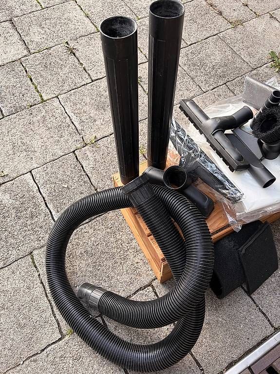 Aspirapolveri & Accessori: Nass und Trockensauger PowerTec  – Usato da Oberriet venduto da Ribel75 2