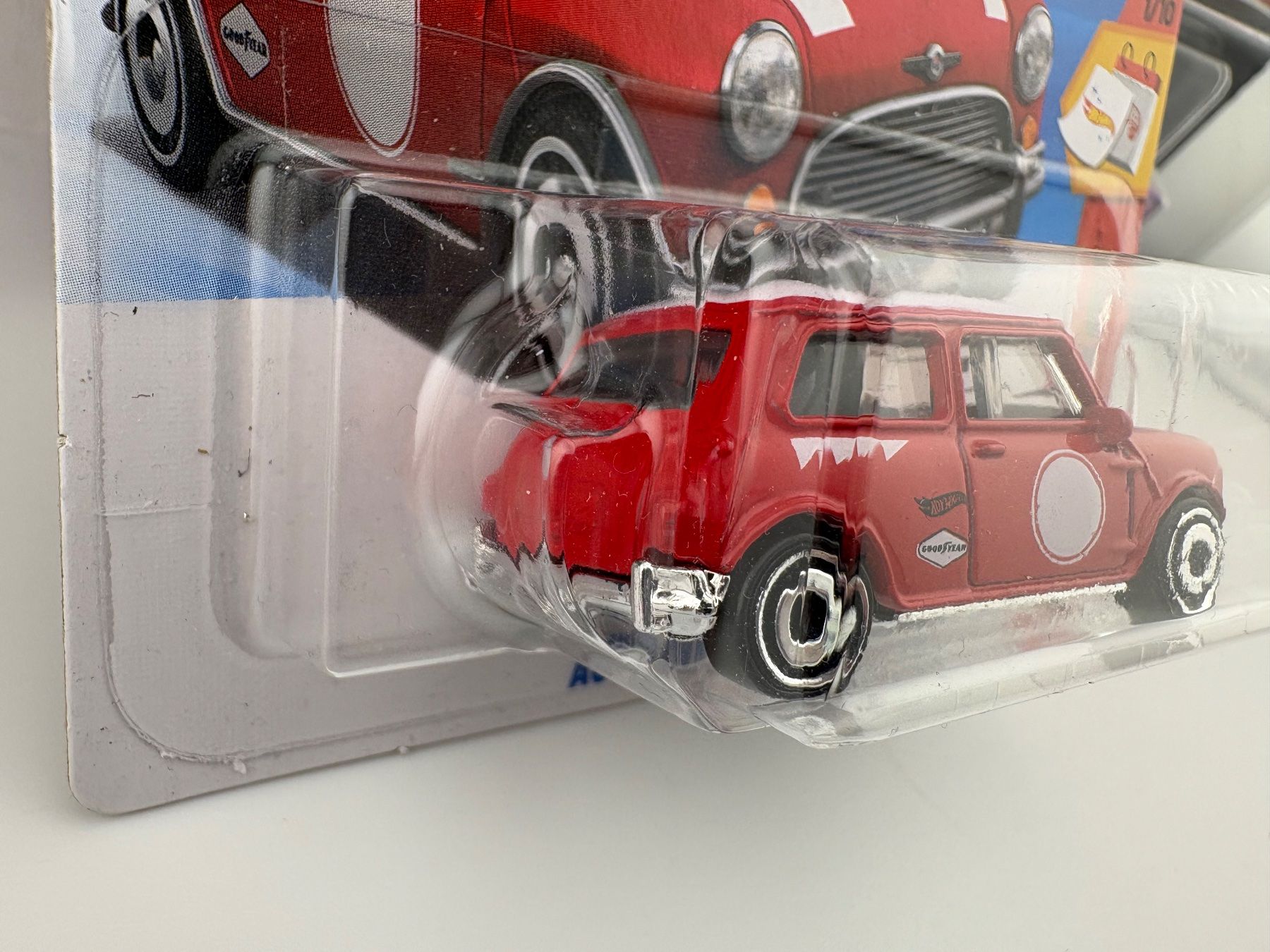 Hot Wheels Modellini d'auto: Hot Wheels Austin Mini Cooper S - 2026 - 71/250 – Nuovo e nell'imballaggio originale da Flawil venduto da HeisseReifen 3