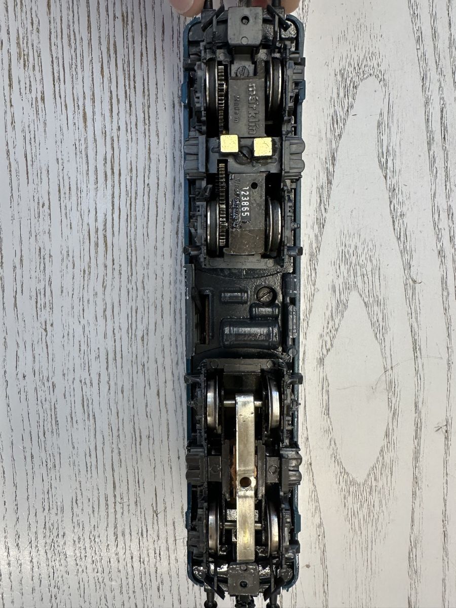 Märklin Modelleisenbahnen: Märklin 3042 DB BR 111 mfx digital HLA – Gebraucht aus Lupsingen von New-Haven 5