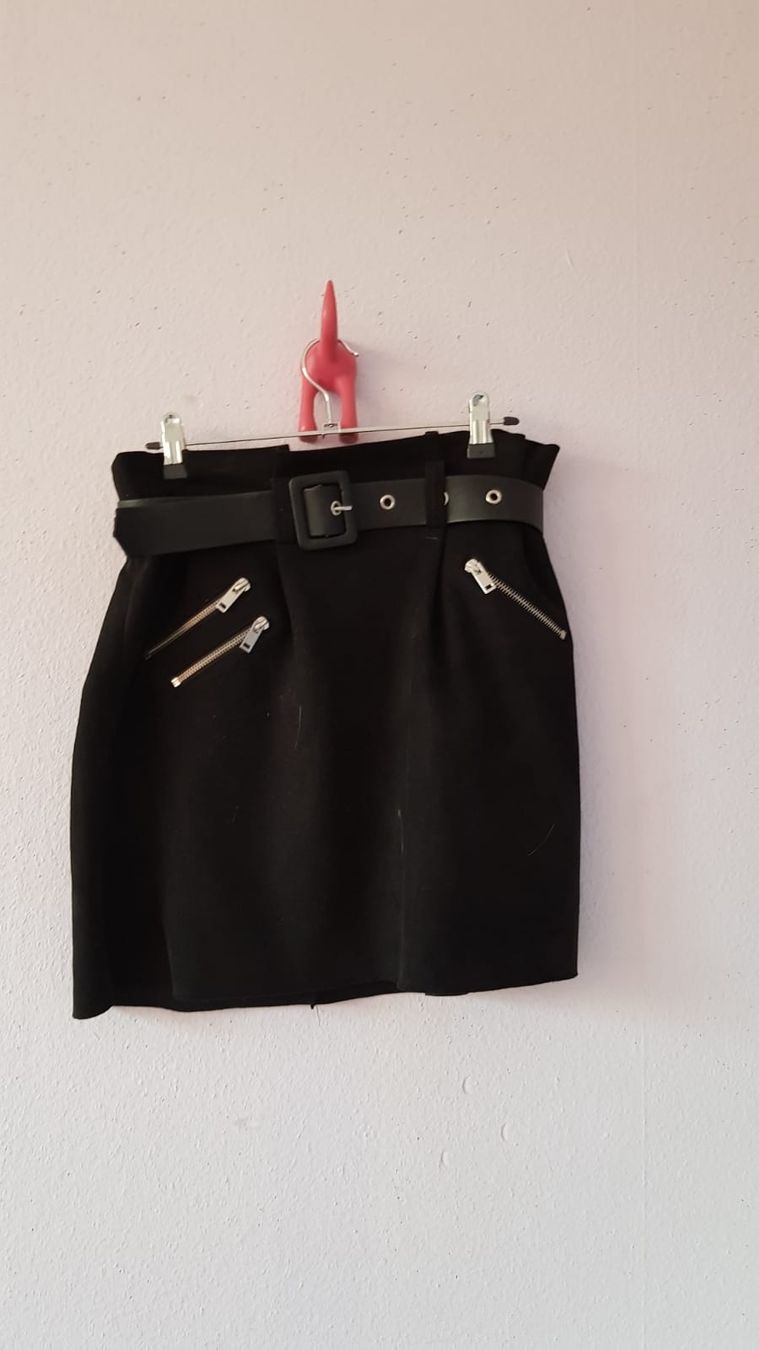Zebra Gonne: Jupe zebra noire taille M avec ceinture – Nuovo (secondo la descrizione) da Versoix venduto da aline_b