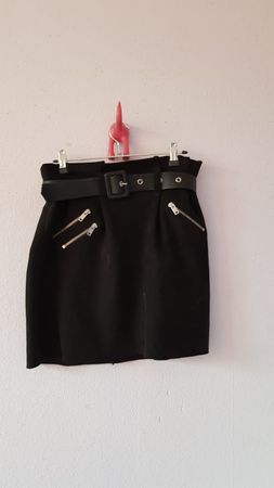 Jupe zebra noire taille M avec ceinture