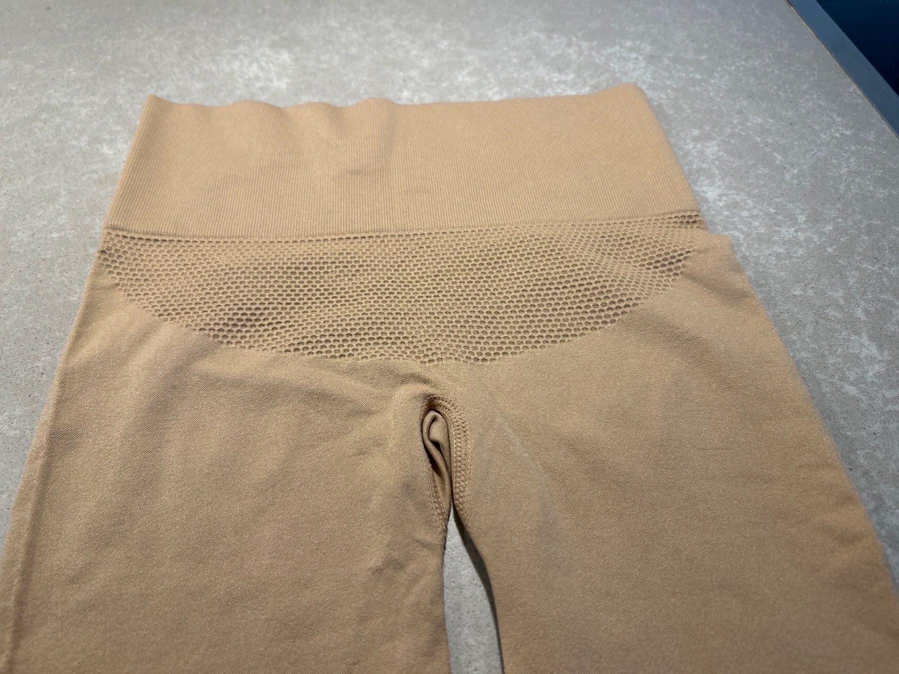 Sonstige Unterwäsche: Shapewear Shorst beige Grösse M – Gebraucht aus Brunnen von Nala2929 2